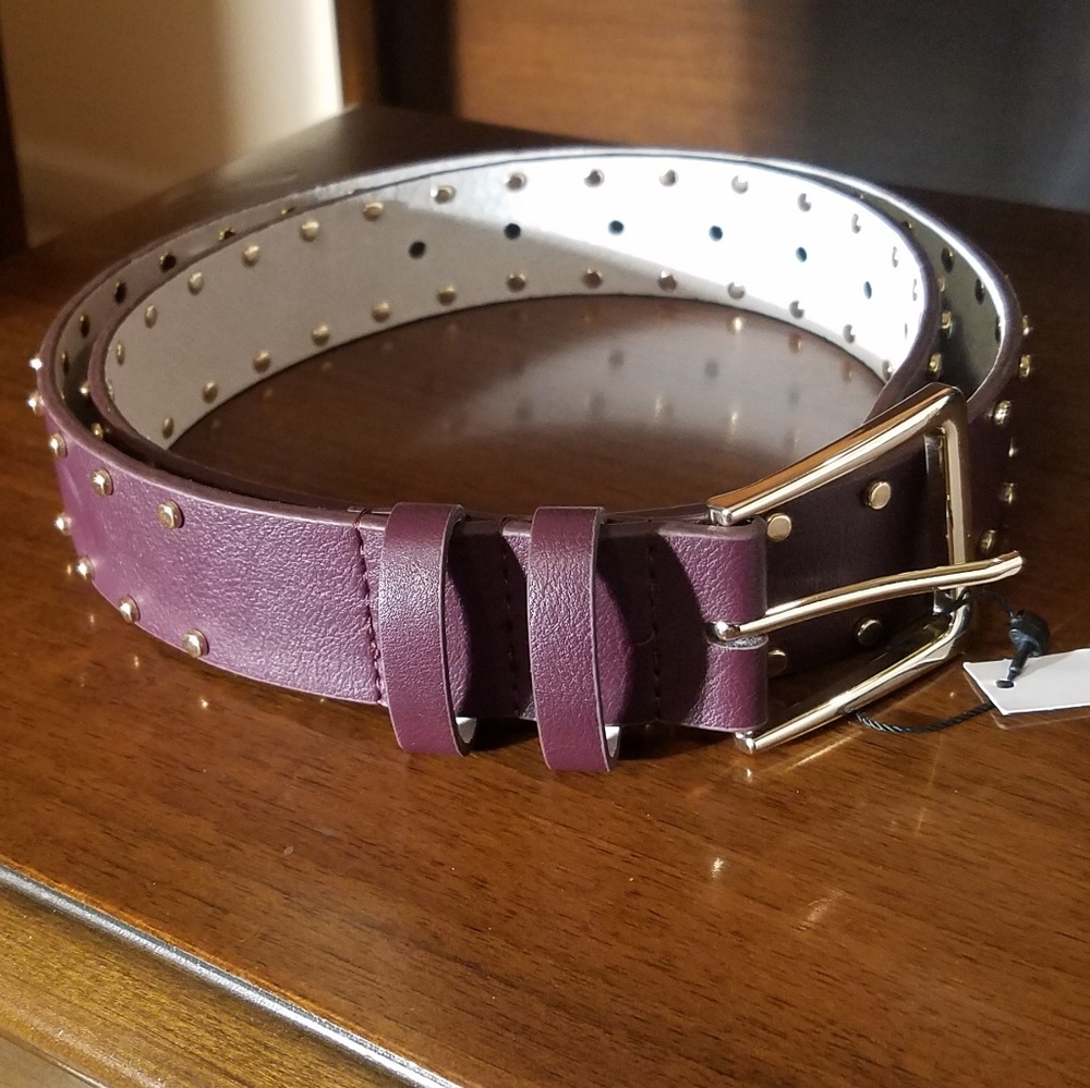White House Black Market Cabernet studded belt